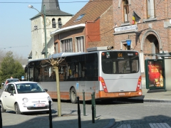 64 bus 03.jpg
